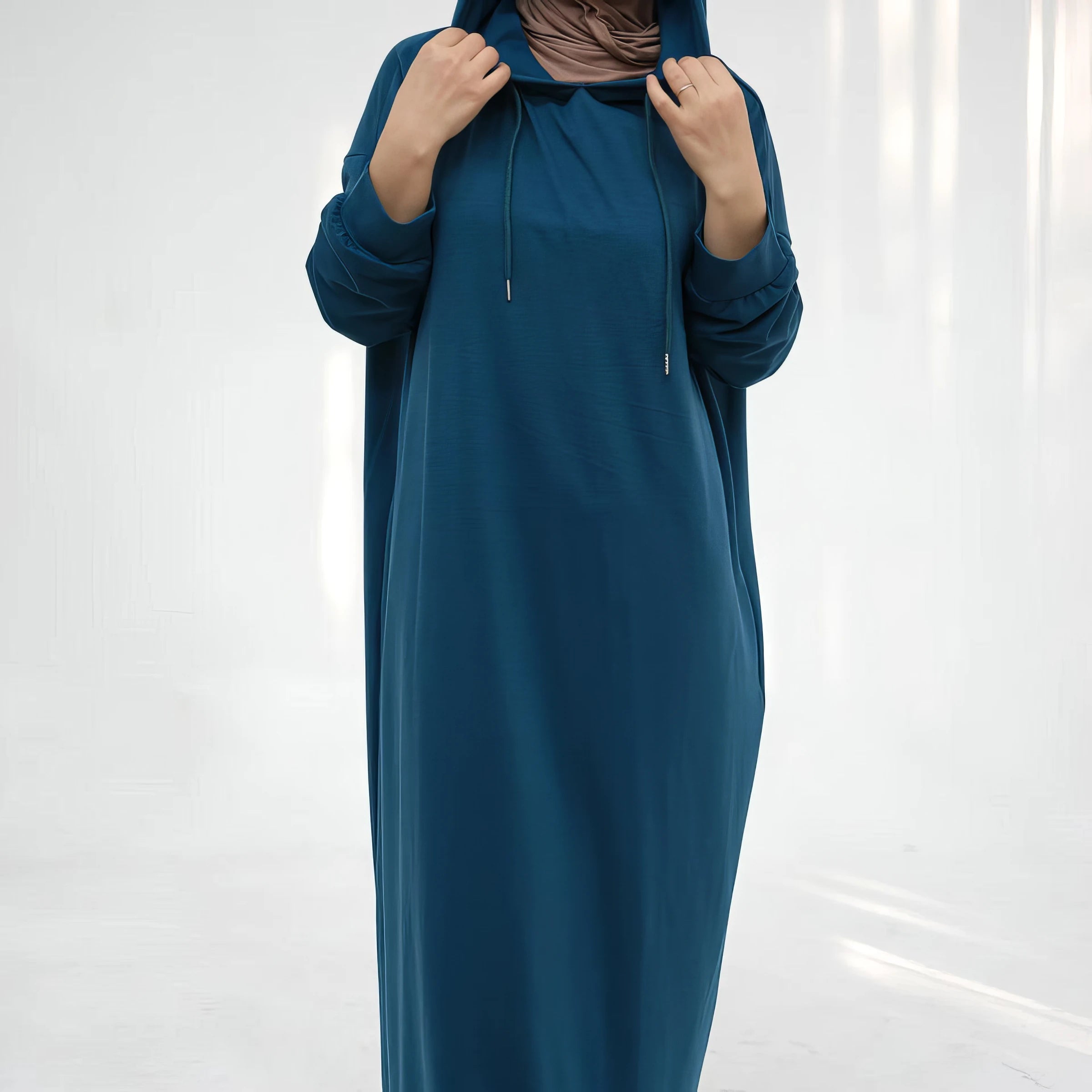 Kapuzen-Maxikleid (lang): Hoodie Maxikleid – Modest Look