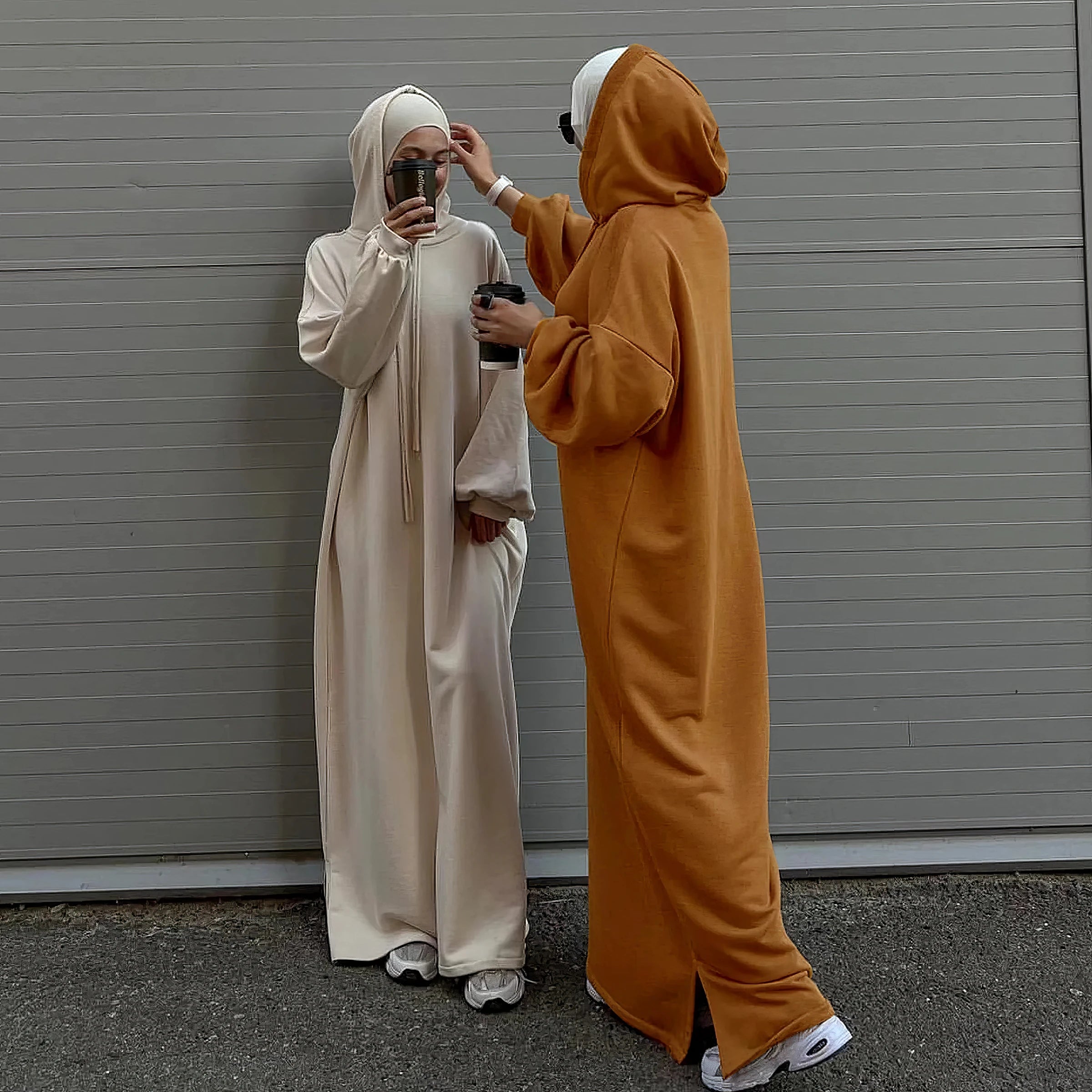 Kapuzen-Maxikleid (lang): Hoodie Maxikleid – Modest Look