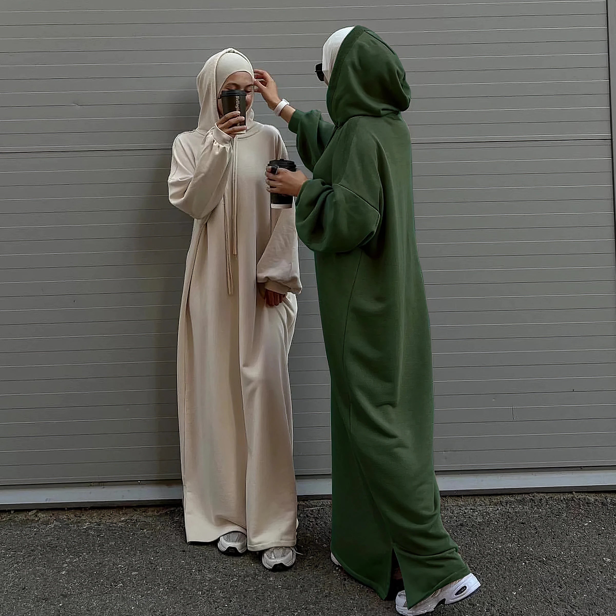 Kapuzen-Maxikleid (lang): Hoodie Maxikleid – Modest Look