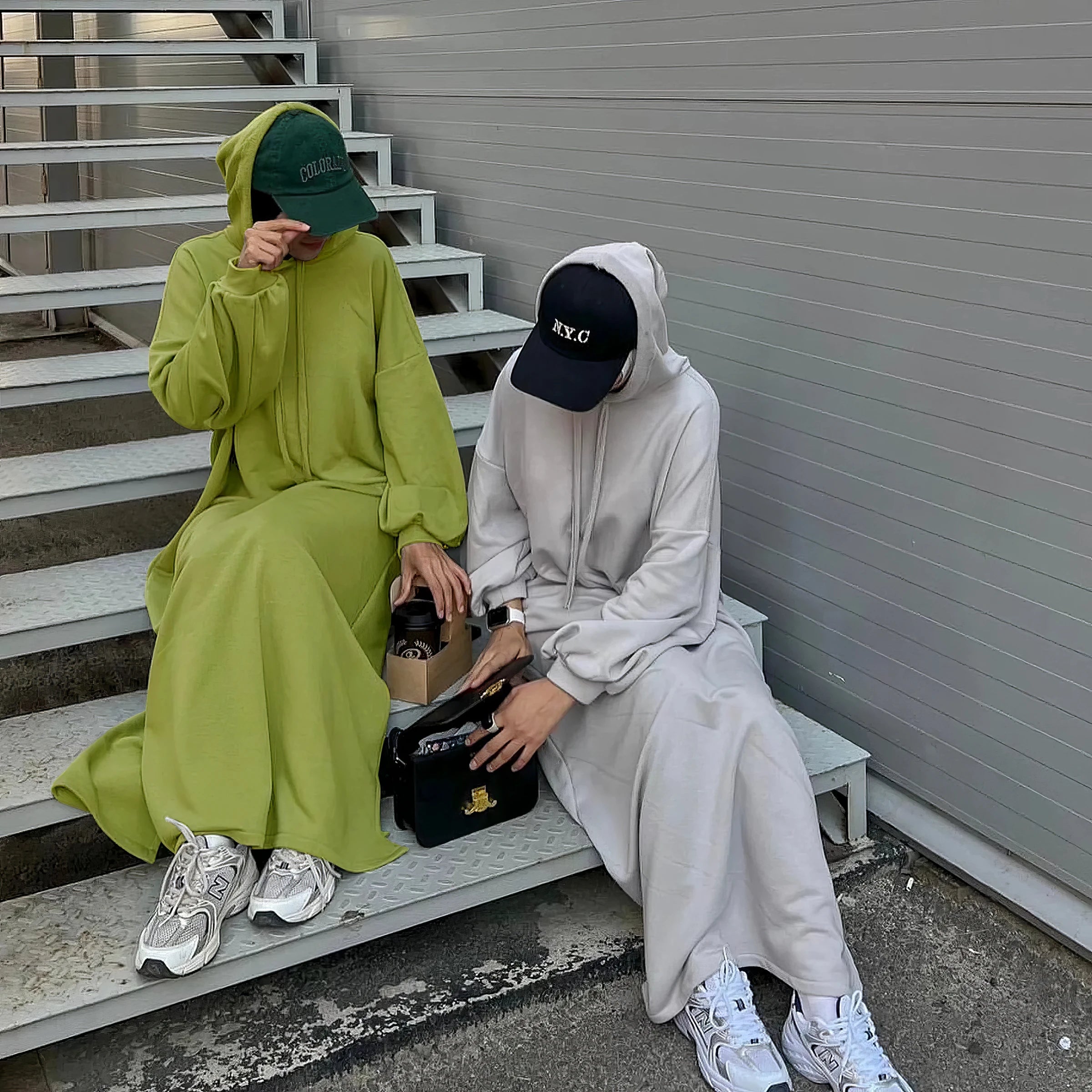 Kapuzen-Maxikleid (lang): Hoodie Maxikleid – Modest Look